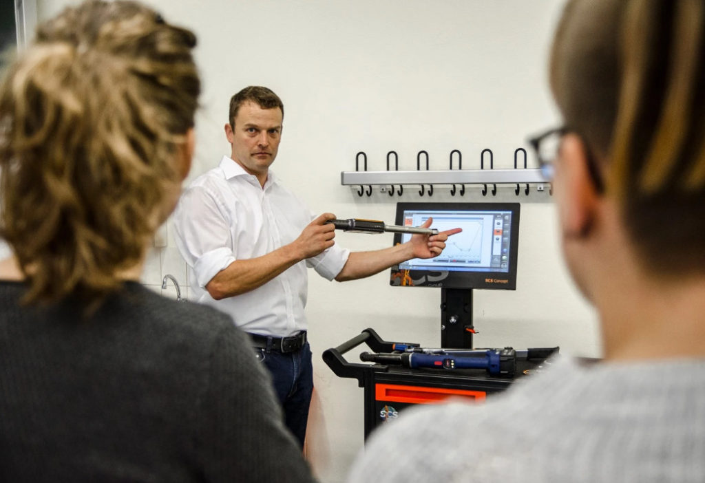 Fastener Engineer education of the German fastener Association (DSV) - module 3 - machine and process capability